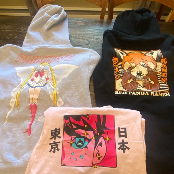 Sailor moon/anime hoodies and T-shirt bundle - Picture 1 of 9